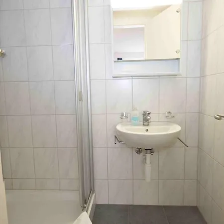 In Famous Area - Stork 31 Цюрих