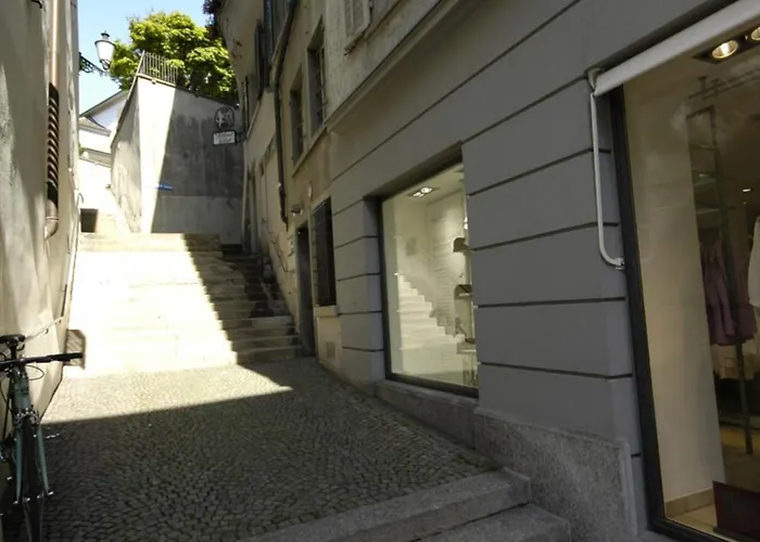 In Famous Area - Stork 31 *